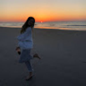 Meet your Posher, Macy